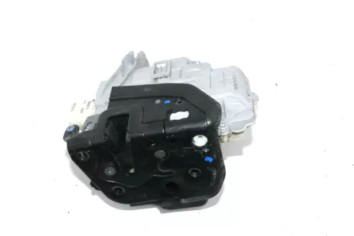 Audi A3 8P A6 4F Stellmotor Tür Türschloß mit ZV vorne rechts 4F1837016 (109646)