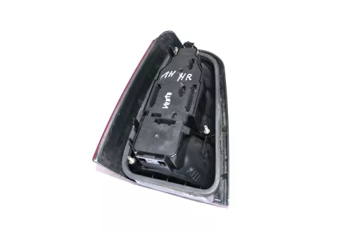 Golf 3 Variant Kombi Rücklicht hinten rechts Rückleuchte Lampenträge original (109785)