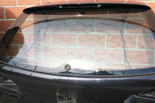 Seat Ibiza 6L Heckklappe Klappe hinten Kofferraumklappe schwarz LC9Z mit Spoiler (110328)