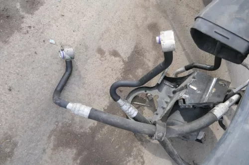 VW Passat 3B Schloßträger Klimaanlage 3B0805594N 1.6 4 Zylinder 74kw AHL ARM ANA (110384)