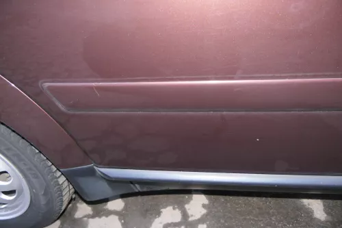 Audi A2 8Z Tür vorne rechts rot braun LZ3R -mit Rahmen, Scheibe und Fensterheber (110649)