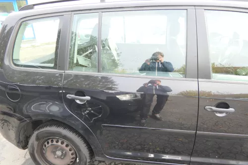 VW Touran 1T 1T3 Tür hinten rechts schwarz LC9Z mit Scheibe