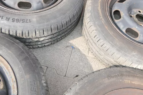 VW Golf 3 Caddy 175/65 R14 82T Sommerreifen Reifen 6jx14H2 ET43 ca.6-6,5mm (110943)