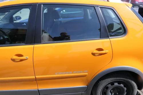 VW Polo 9N 9N3 Cross Tür hinten links orange LD2C 4/5-Türer mit Scheibe