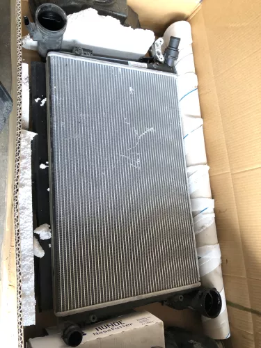 VW Caddy 2K Schloßträger mit Kühler Kondensator Ladeluftkühler Klimaanlage (111271)