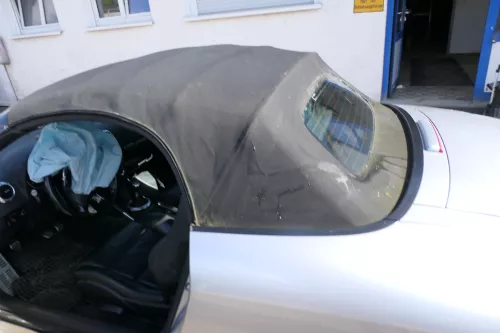Audi TT 8N Roadster Cabrio Abdeckung Verdeck Stoffverdeck schwarz mit Scheibe (111339)