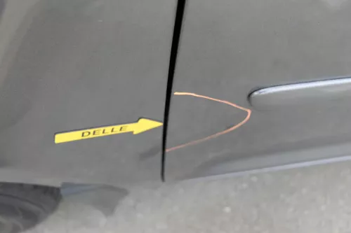 VW Touran 1T 1T3 Tür vorne links Fahrertür grau LD7X  - OHNE Anbauteile (111736)