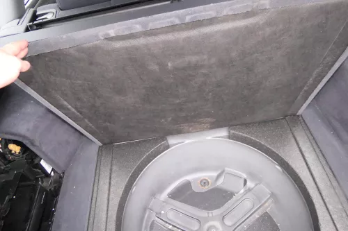 Audi A6 4B Limousine Verkleidung Teppich Kofferraum Kofferraumteppich (111929)