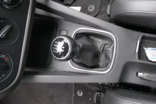 VW Golf 5 Schaltknauf Schaltsack Schaltung Schaltknüppel original 5-Gang Leder (112091)