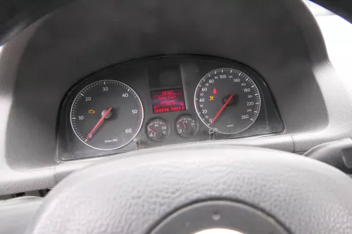 VW Touran Caddy 2K Tacho Tachometer Kombiinstrument 204.000km 1T0920872F TDI