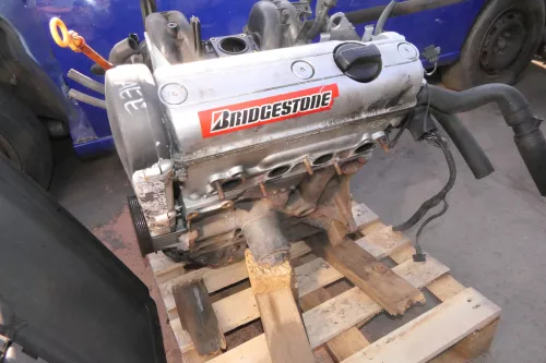 VW Golf 3 Motor mit Zylinderkopf 1,6 55kw 75PS AEE Motor 183.000km (112362)