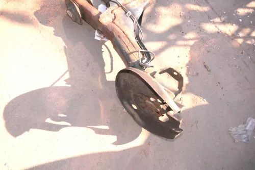 VW Passat 35i Achse hinten Hinterachse Scheibenbremse oder Trommelbremse (112487)