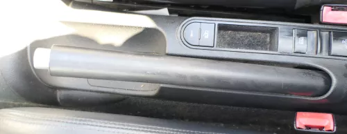 Audi TT 8N Handbremse Feststellbremse schwarz Leder Hebel Verkleidung (112855)