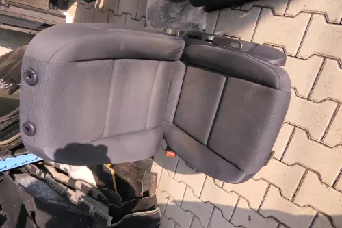 Audi A4 B6 8E Sitz Fahrersitz vorne links höhenverstellbar bläulich (112959)