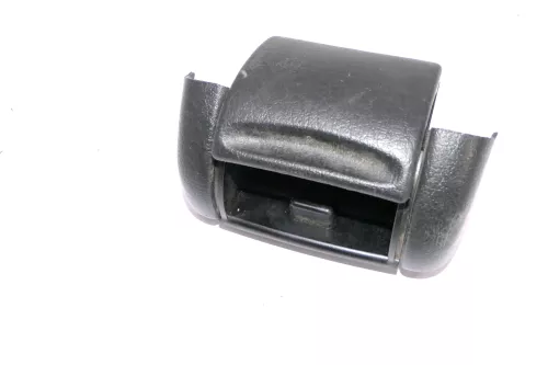 VW Passat 3A 35i Aschenbecher Zigarettenanzünder vorne 3A0864575