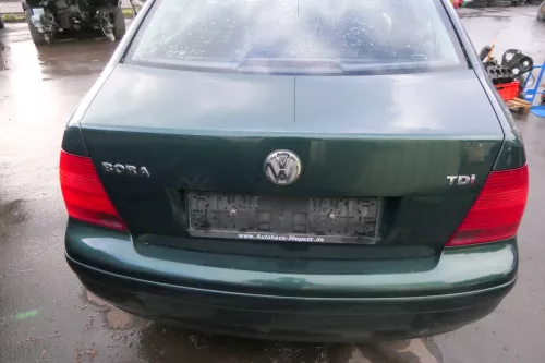 VW Bora Limousine Heckklappe Kofferraumklappe Klappe hinten grün LC6M (113671)