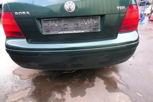 VW Bora Limousine Stoßstange hinten Heckstoßstange grün LC6M