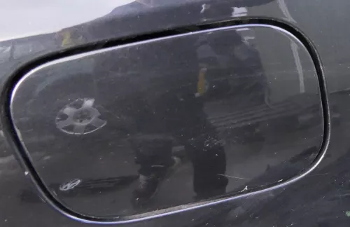 Audi A4 8E B6 Tankdeckel Tankklappe Tank Deckel Klappe schwarz LZ9W