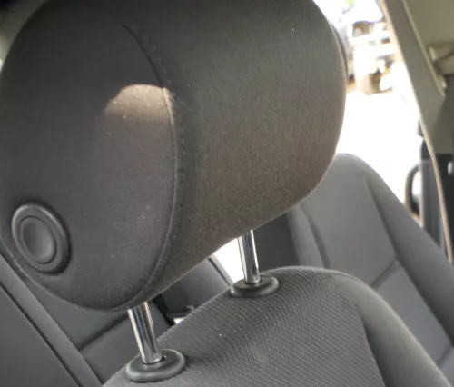 Audi A4 B6 8E Kopfstütze vorne rechts schwarz / soul vorn 8E0881902J
