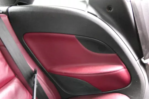 VW Eos 1F 1x Türverkleidung Verkleidung Seite hinten links Leder rot schwarz