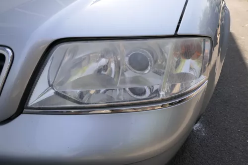 Audi A6 4B Scheinwerfer links bis ca. Bj. 2001 (KEIN XEN0N)