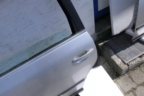 VW Passat 3B 3BG Kombi Variant Tür hinten links silber LA7W 114600 (114600)