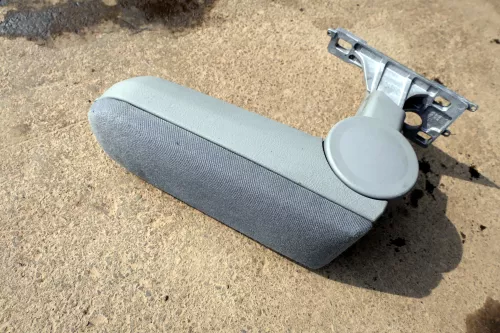 VW Passat 3B Mittelarmlehne Armlehne Lehne Mitte Original grau (114842)