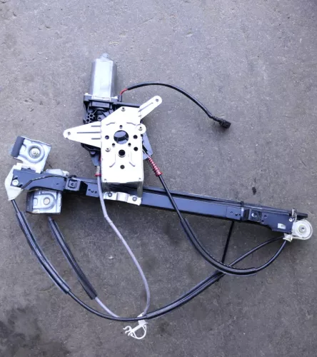 VW Lupo 6X elektrischer Fensterheber Motor vorne links Fensterhebermotor 2-polig