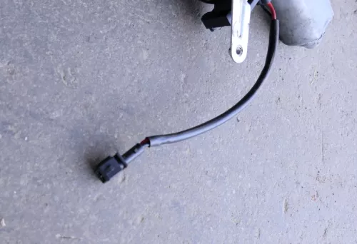 VW Lupo 6X elektrischer Fensterheber Motor vorne links Fensterhebermotor 2-polig (115760)