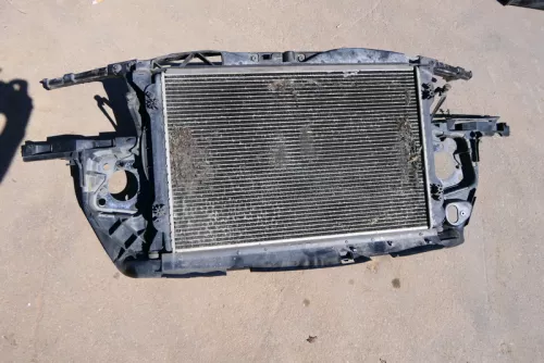 Audi A4 8E B6 1,8T + 4 Zylinder Schloßträger Kühler Träger 8E0805594