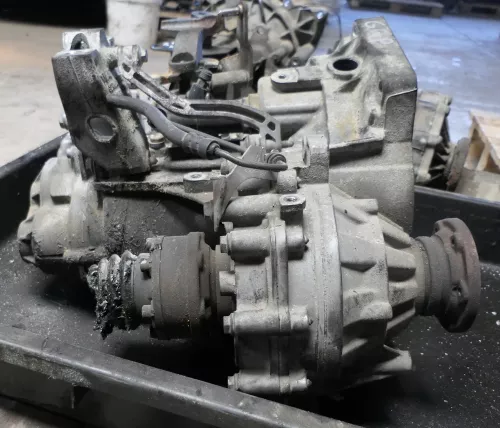 VW Golf 5 A3 8P Getriebe GQP 2,0 FSI 150PS 6 Gang (von Motor AXW) - Loch Gehäuse