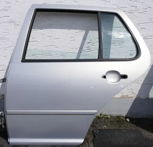 VW Golf 4 Limousine Tür Scheibe hinten links silber LB7Z (KEINkombi) -116194