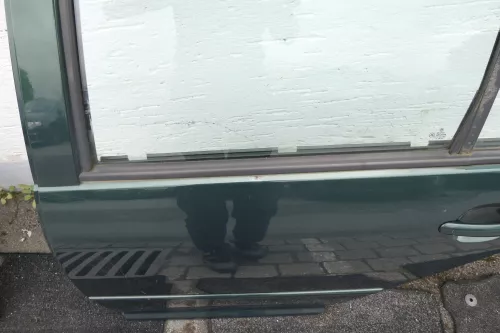 VW Golf 4 Limousine Tür Scheibe hinten links grün LC6M (KEINkombi) (116226)