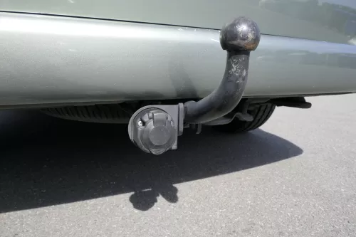 VW T5 Multivan feste starre Anhängerkupplung (mit evtl. Kabelbaum)