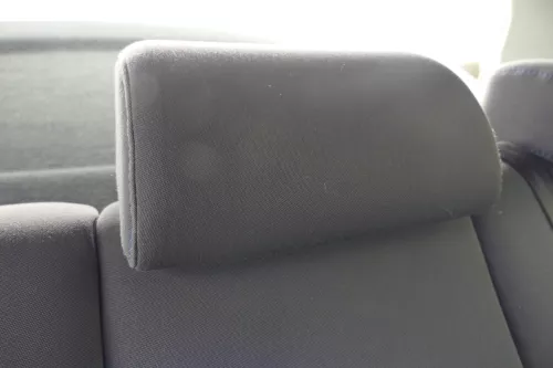 VW Golf Plus 5M Kopfstützen Kopfstütze hinten in der Mitte mittig blaue Nähte