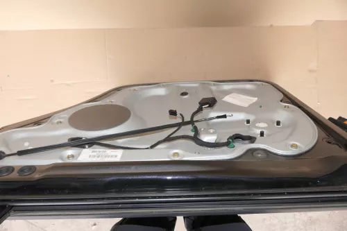 VW Touran 1T 1T3 Tür hinten rechts schwarz LC9Z mit Scheibe Dellen! (118060)