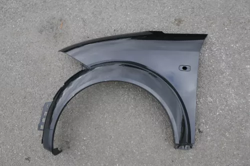 Audi A2 8Z Kotflügel vorne links schwarz LZ9W