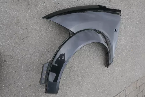 Audi A2 8Z Kotflügel vorne links schwarz LZ9W (118093)