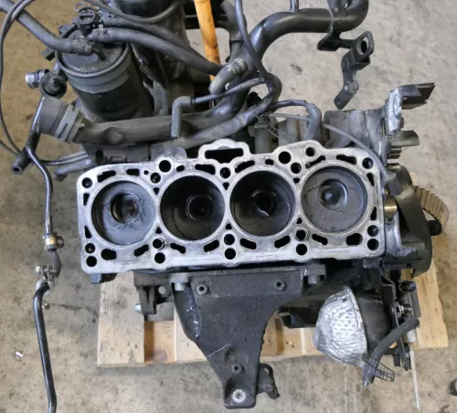 VW Passat 3BG Motor Block Motorblock 2.0 TDI 100kw 136PS BGW