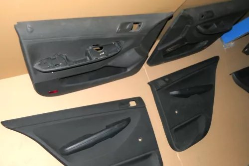 4 x Skoda Fabia 6Y Stufenheck Türverkleidung Verkleidung Tür vorne hinten links (118693)