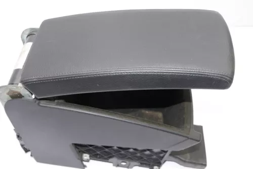 VW Passat 3C Mittelarmlehne Armlehne Fach Deckel Leder