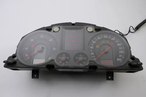 VW Passat 3C Tacho Tachometer 331.000km 3C0920871E Diesel TDI