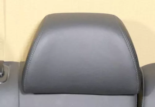 VW Passat 3B 3BG Kopfstütze Sitz Sitze hinten in der Mitte schwarz Leder LAGE