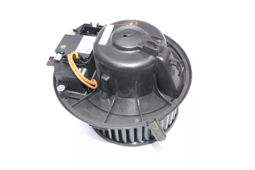 VW Tiguan 5N Lüfter Lüftermotor Motor Heizung Innen 3C1820015T Widerstand 3C09