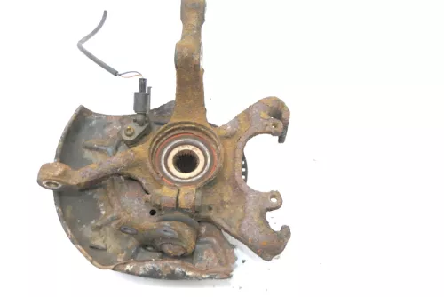 VW Golf 3 Vento Radnabe mit ABS vorn links Achsschenkel Radlager mi Sattelhalter (119578)