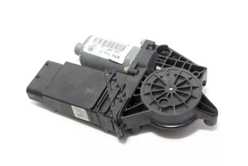 VW Passat 3BG ektrischer Fensterheber vorne links 3B4837751PD Fensterhebermotor (119702)