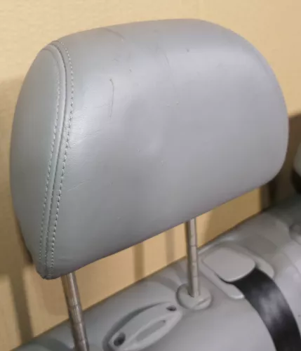 VW Passat 3B 3BG Kopfstütze Sitz Sitze hinten rechts oder links grau Leder