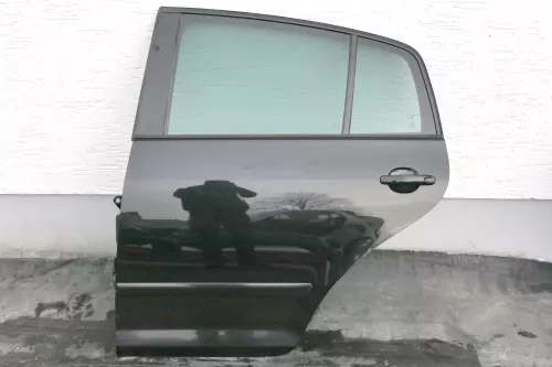 VW Golf 5 Cross Plus 5M1 Tür hinten links schwarz LC9Z