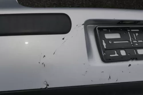 VW Golf 4 Limousine Stoßstange hinten Heckstoßstange Stoßfänger silber LB7Z (120308)