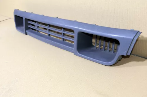VW T5 Gitter Stoßstange vorne Frontstoßstange Blende Abdeckung (120501)